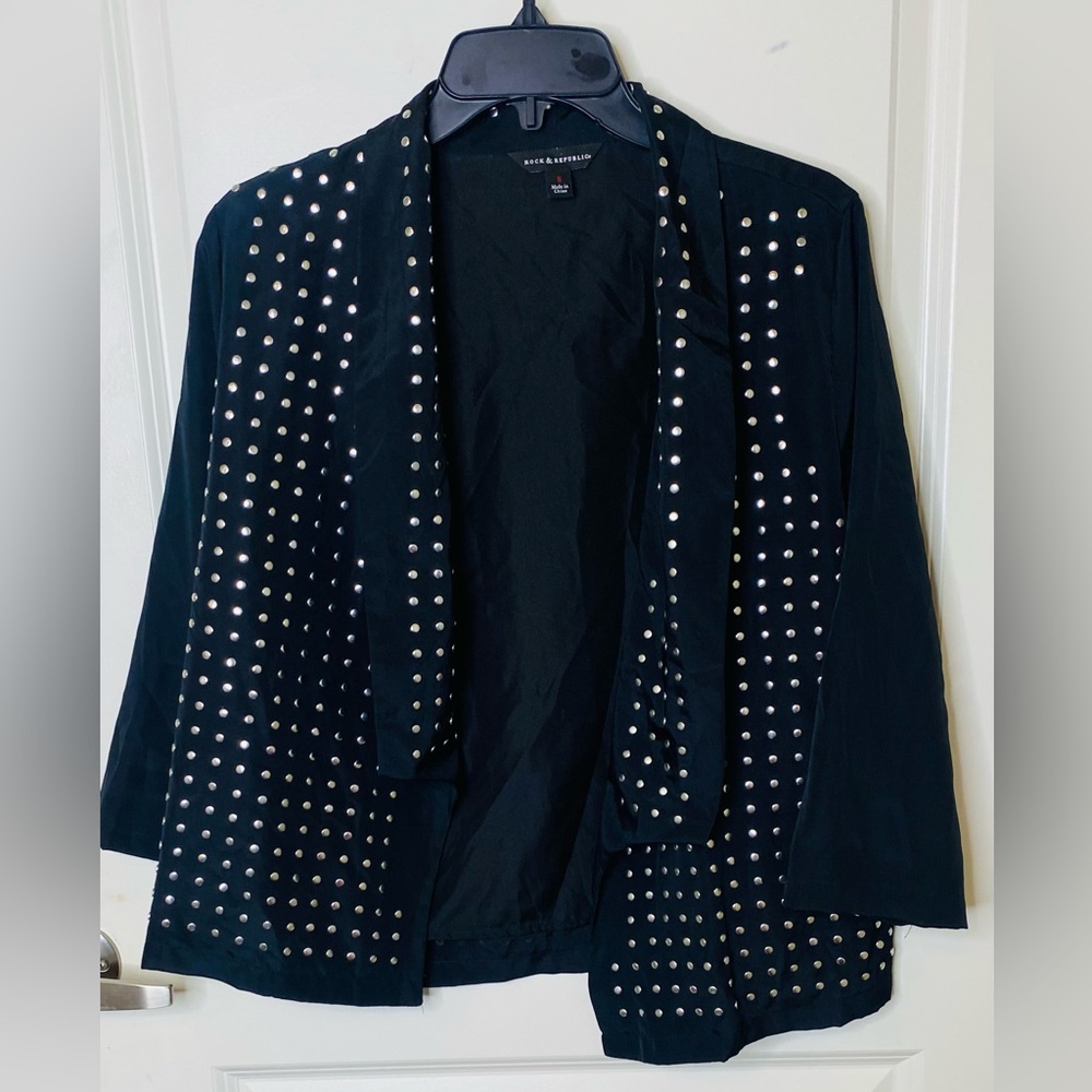 Rock & Republic Women’s Black Studded Open Front 3/5 Sleeves